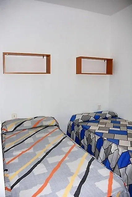 אמפוריבראבה Apartamento Vista Mar Miami 6 דירה